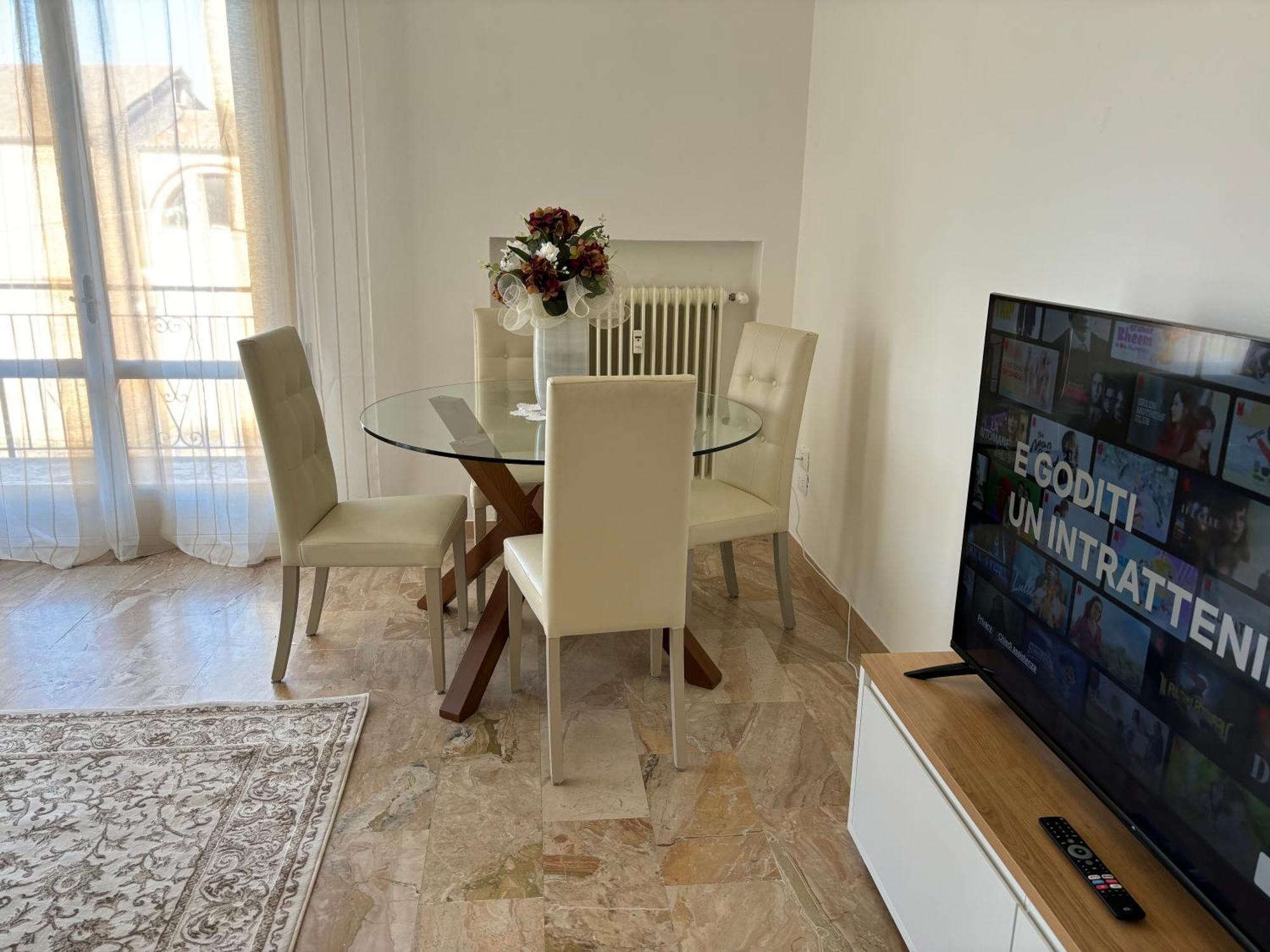 Apartment Sferica *